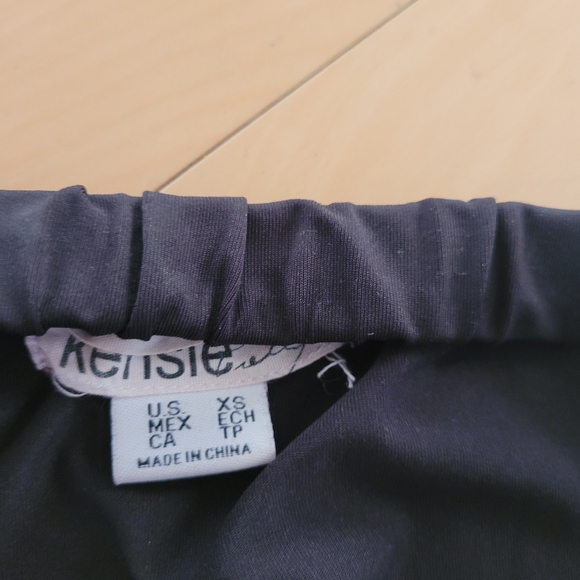 Black romper - Picture 2 of 2